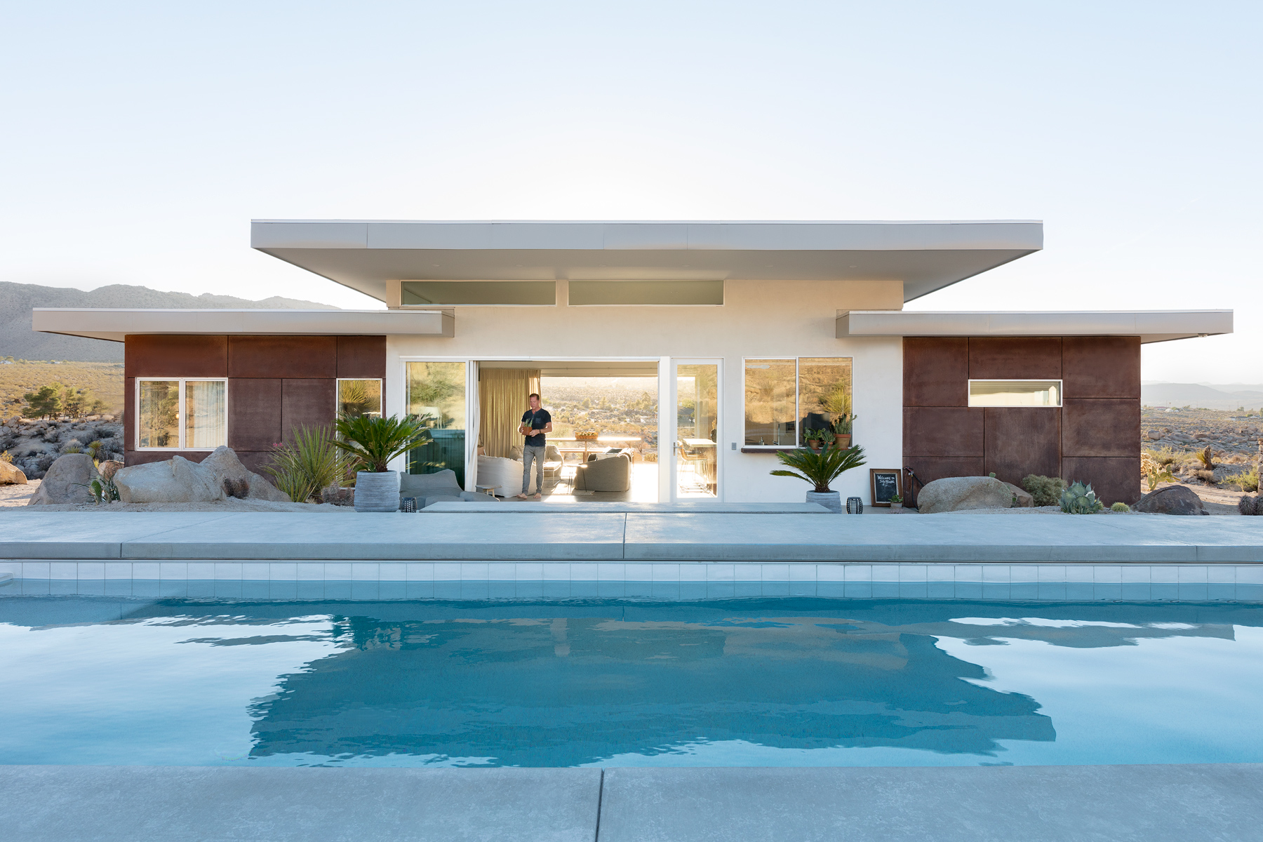 airbb_skyhouse_2_ps1200